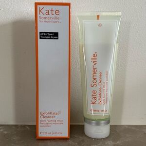 Kate Somerville ExfoliKate Cleanser - Daily Foaming Wash - 4 Fl Oz